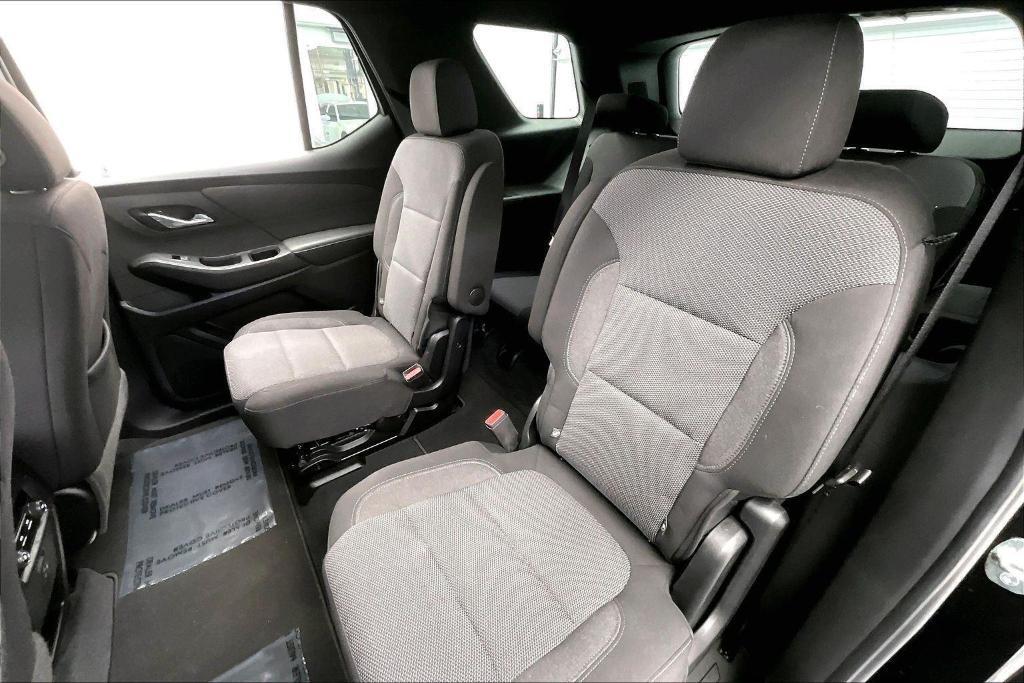 used 2023 Chevrolet Traverse car, priced at $30,995