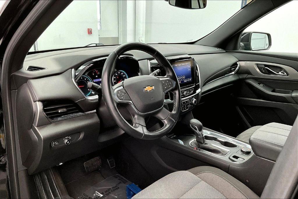 used 2023 Chevrolet Traverse car, priced at $30,995