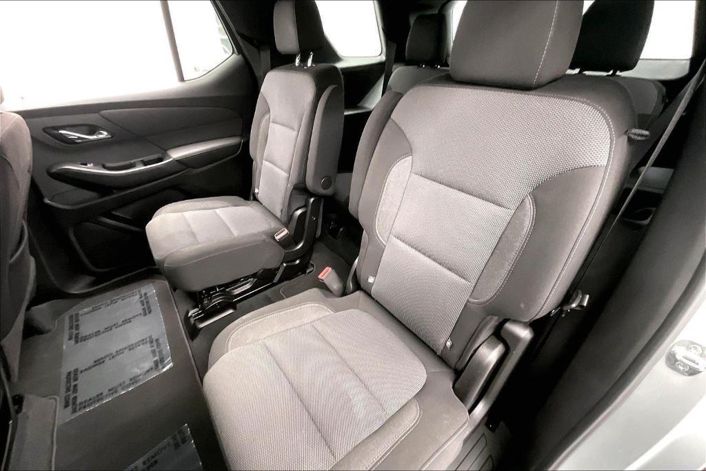 used 2022 Chevrolet Traverse car, priced at $32,995