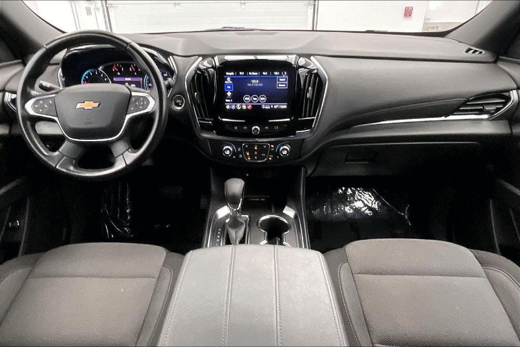 used 2022 Chevrolet Traverse car, priced at $32,995