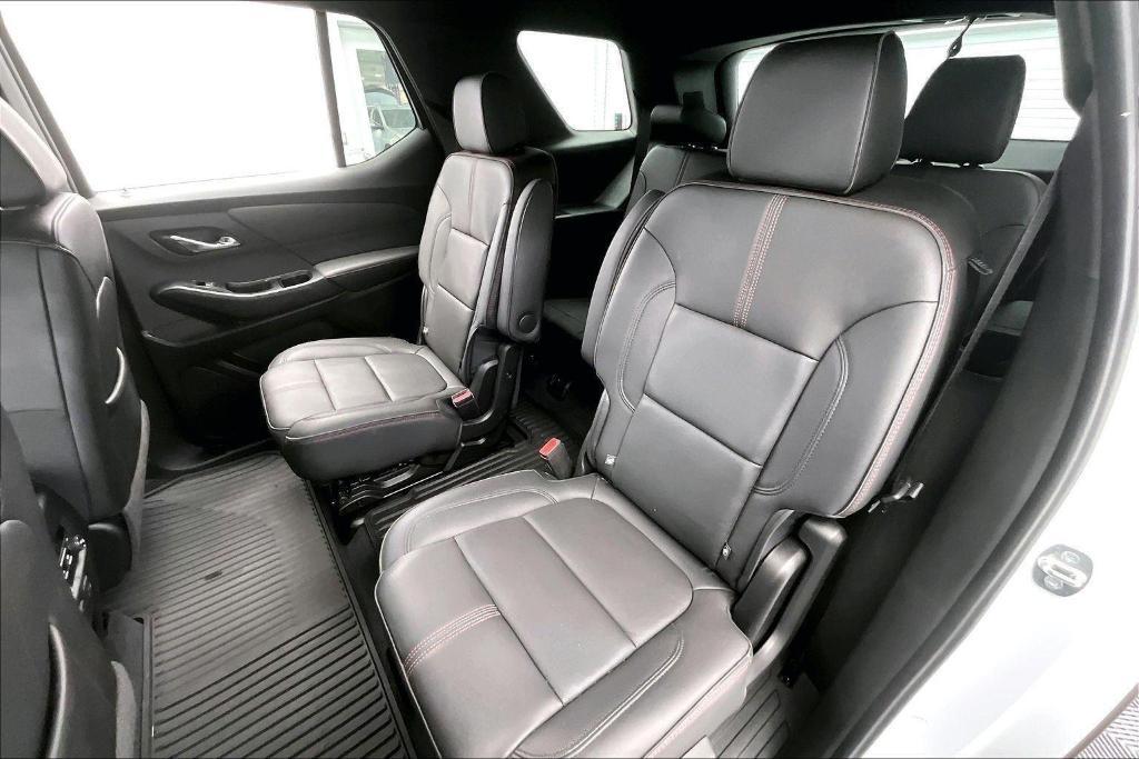 used 2023 Chevrolet Traverse car, priced at $35,498