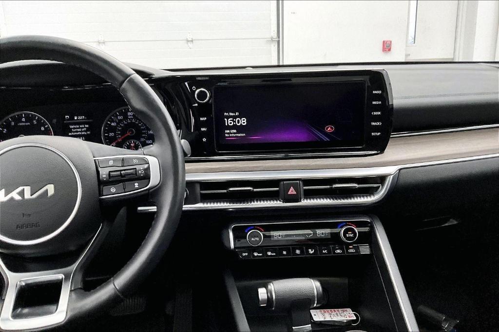 used 2024 Kia K5 car, priced at $29,000