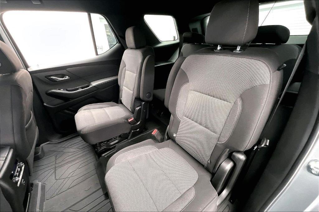 used 2023 Chevrolet Traverse car, priced at $34,000