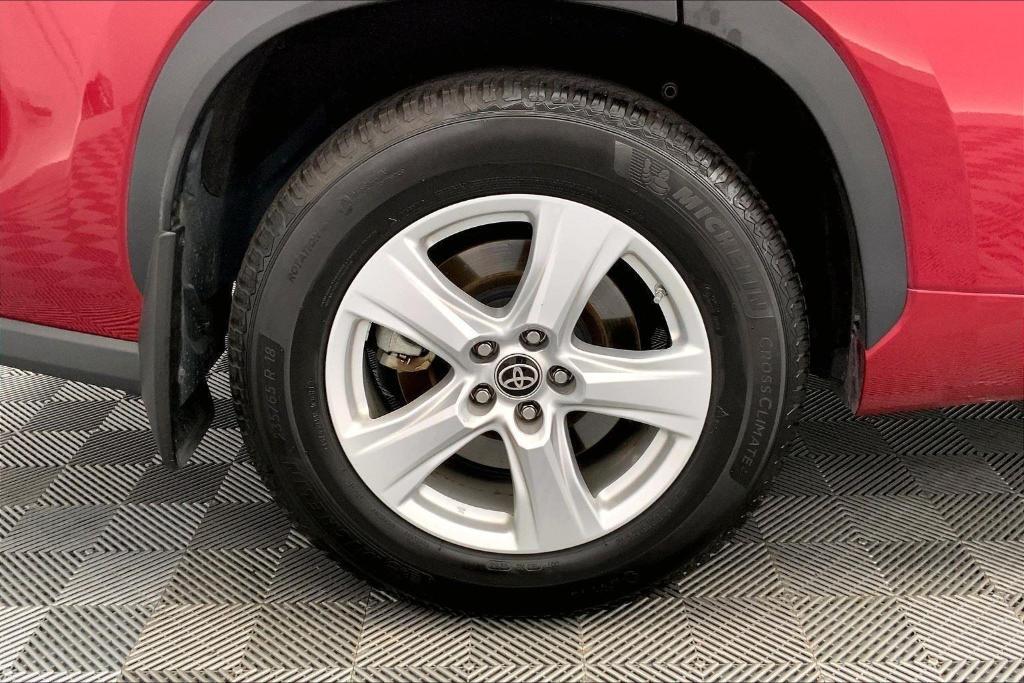 used 2022 Toyota Highlander Hybrid car, priced at $38,444