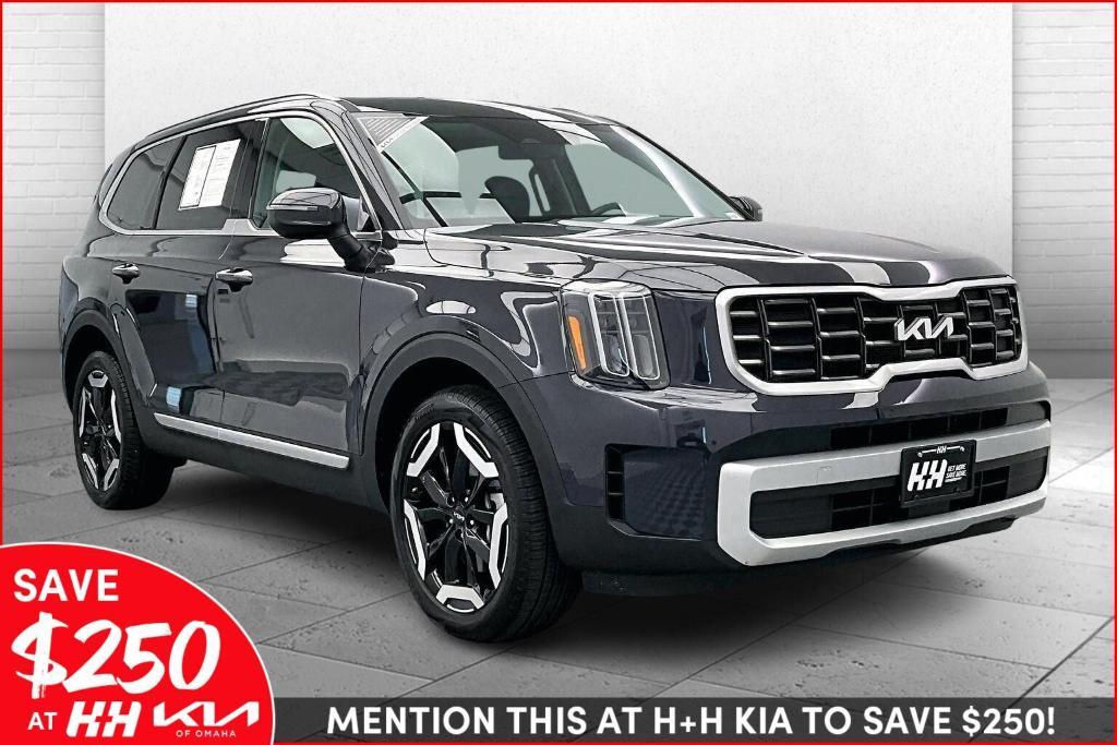 used 2025 Kia Telluride car, priced at $36,500