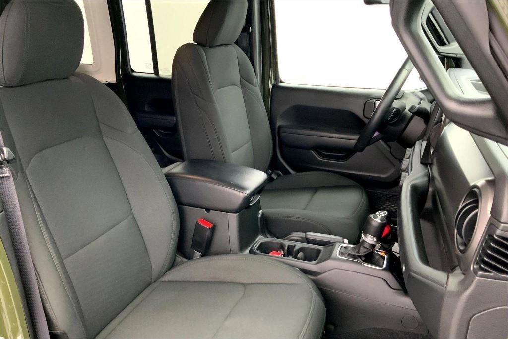 used 2022 Jeep Wrangler Unlimited car, priced at $38,963