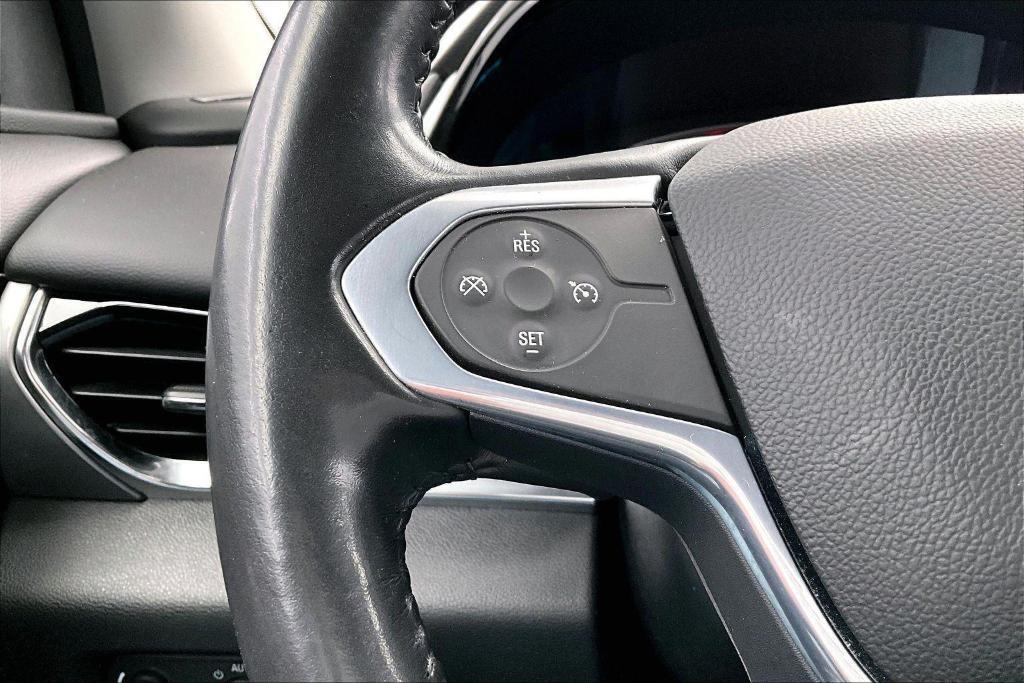 used 2021 Chevrolet Traverse car, priced at $24,000