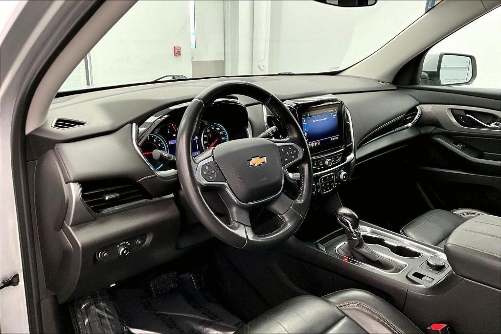 used 2021 Chevrolet Traverse car, priced at $24,000