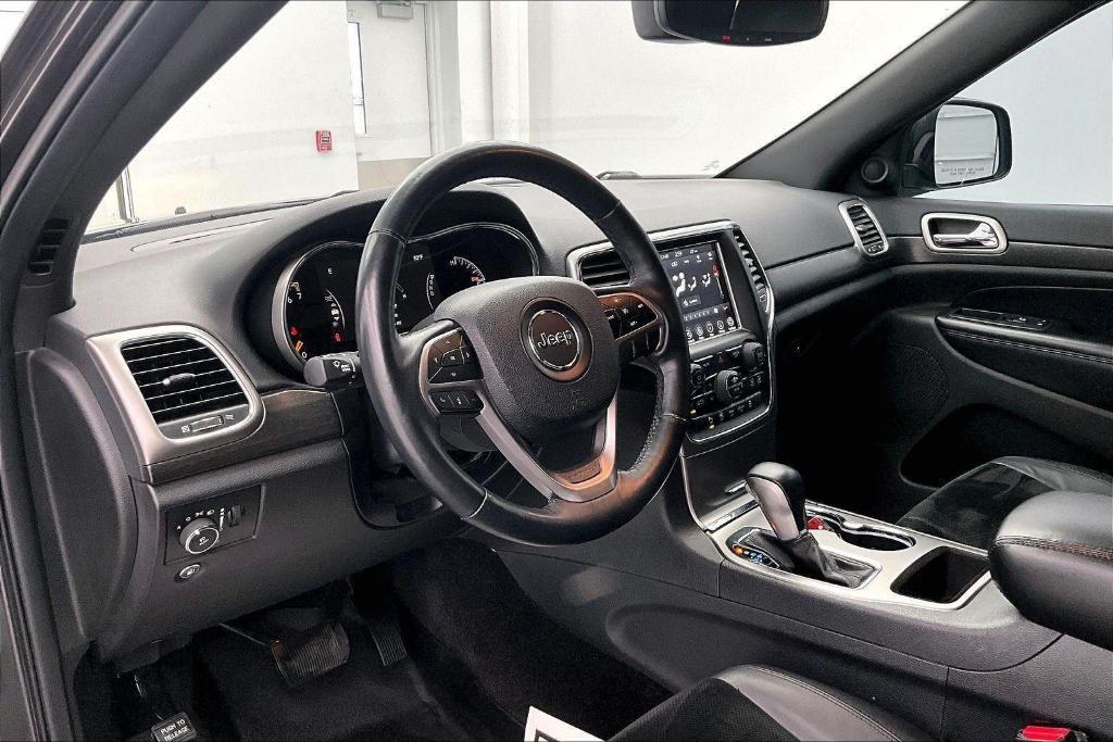 used 2018 Jeep Grand Cherokee car, priced at $17,500