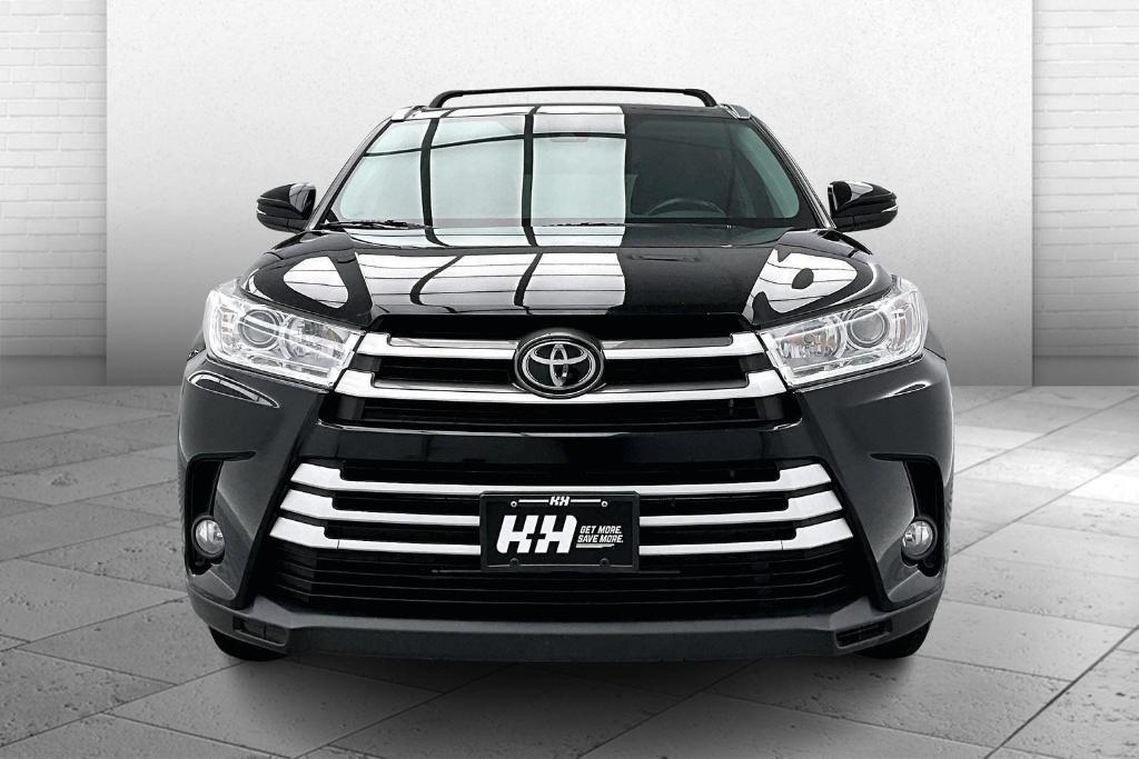 used 2019 Toyota Highlander car, priced at $18,985