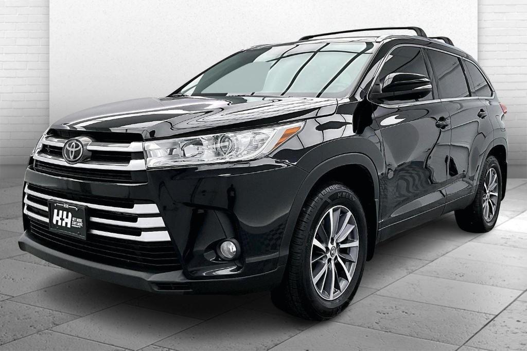 used 2019 Toyota Highlander car, priced at $18,985