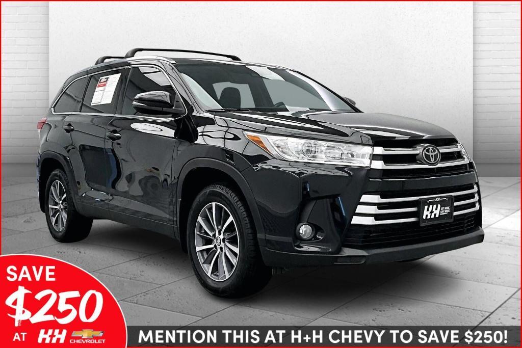 used 2019 Toyota Highlander car, priced at $23,249