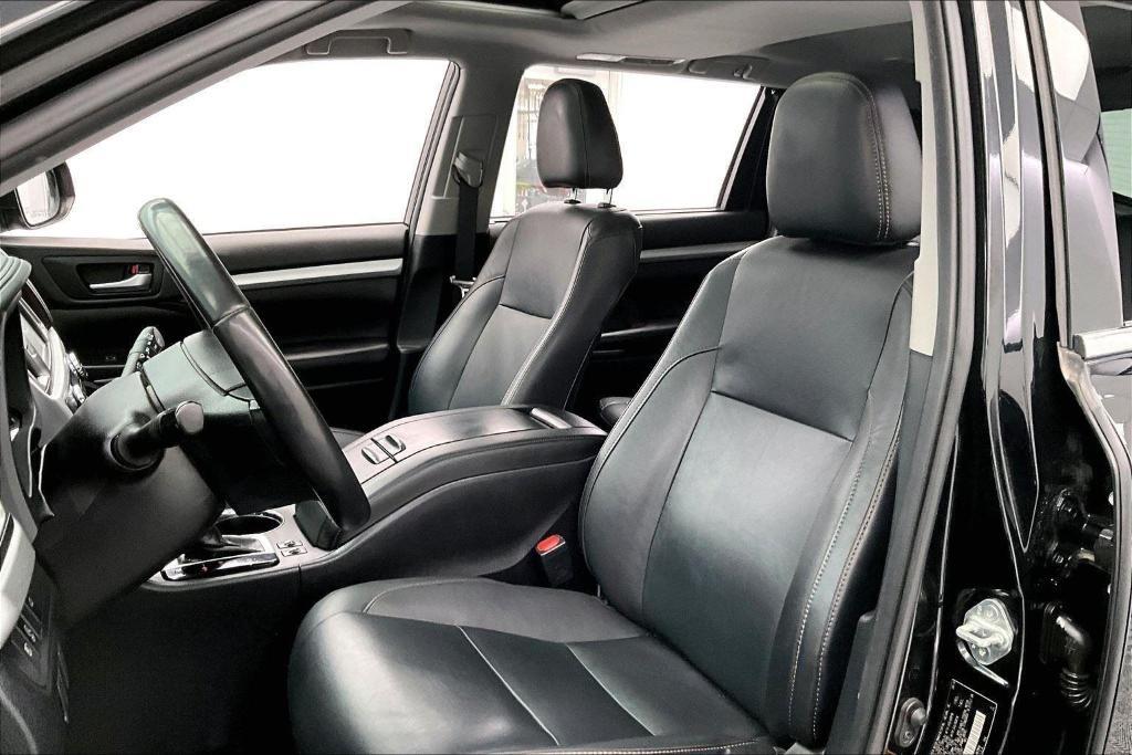 used 2019 Toyota Highlander car, priced at $18,985