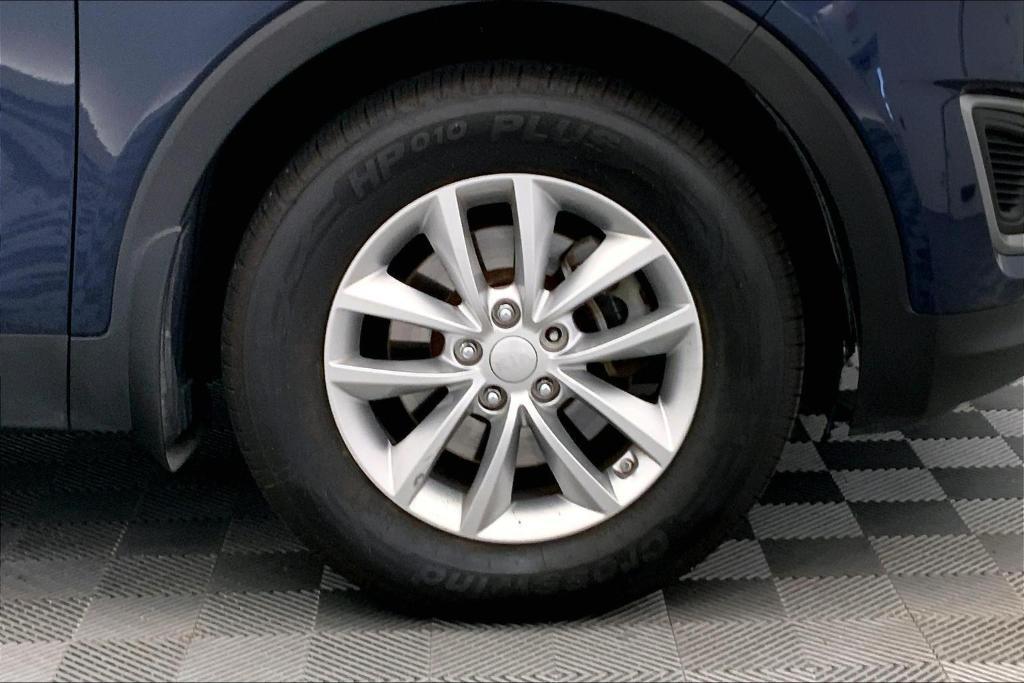used 2016 Kia Sorento car, priced at $10,980