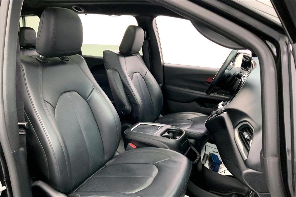 used 2020 Chrysler Pacifica car, priced at $25,000
