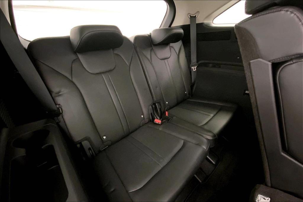 used 2024 Kia Sorento car, priced at $30,000