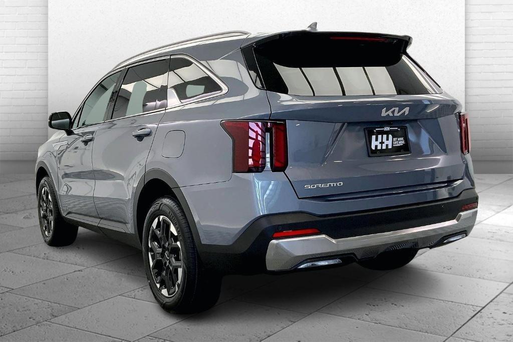 used 2024 Kia Sorento car, priced at $30,000