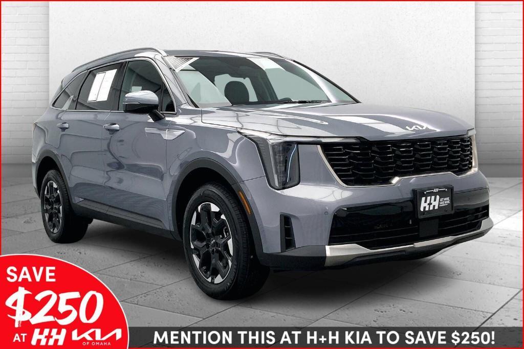 used 2024 Kia Sorento car, priced at $32,000