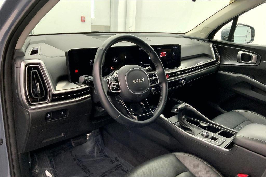 used 2024 Kia Sorento car, priced at $30,000