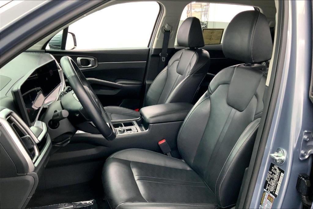 used 2024 Kia Sorento car, priced at $30,000