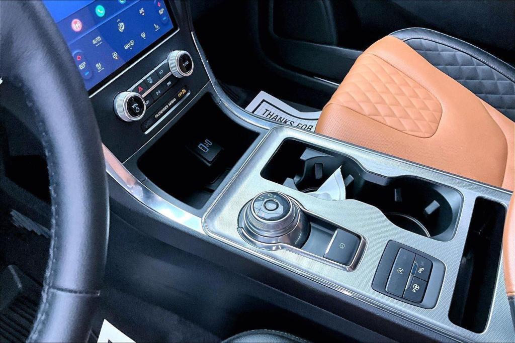 used 2024 Ford Edge car, priced at $27,900