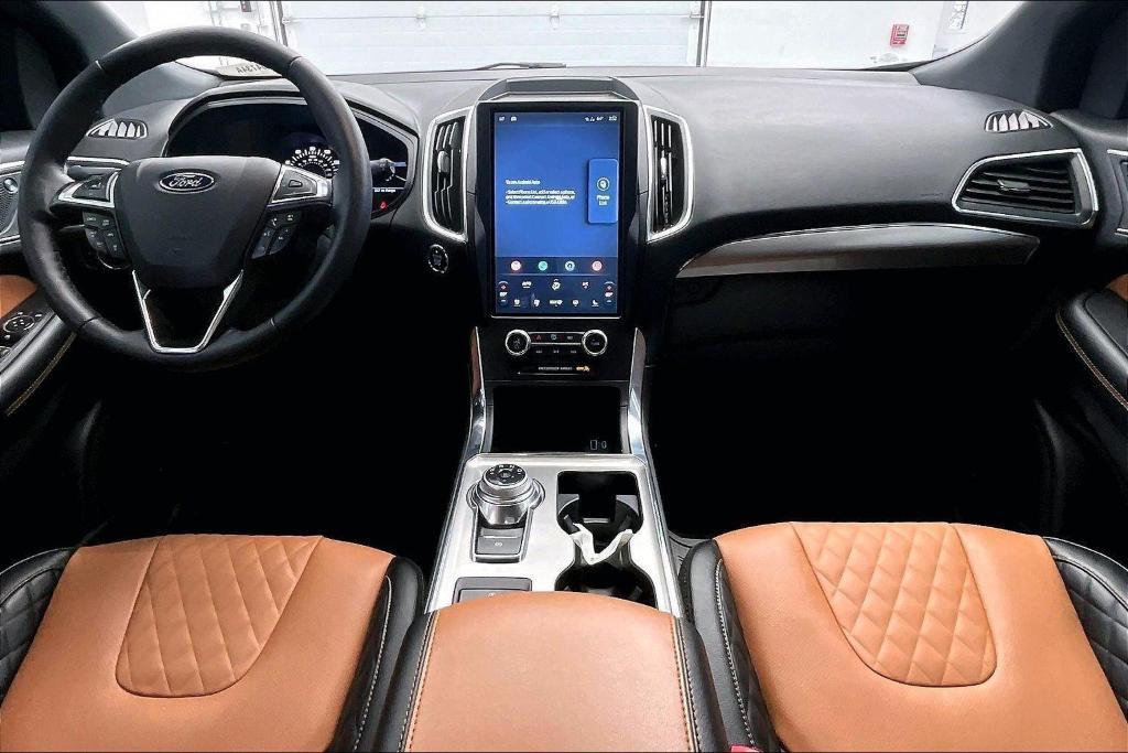 used 2024 Ford Edge car, priced at $27,900
