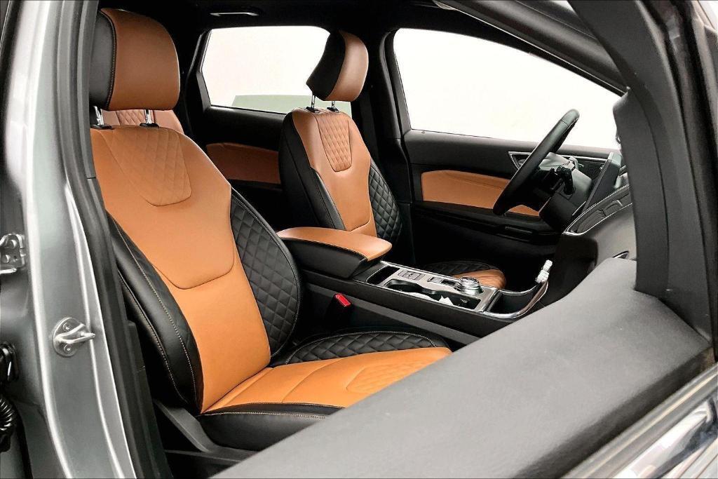 used 2024 Ford Edge car, priced at $27,900