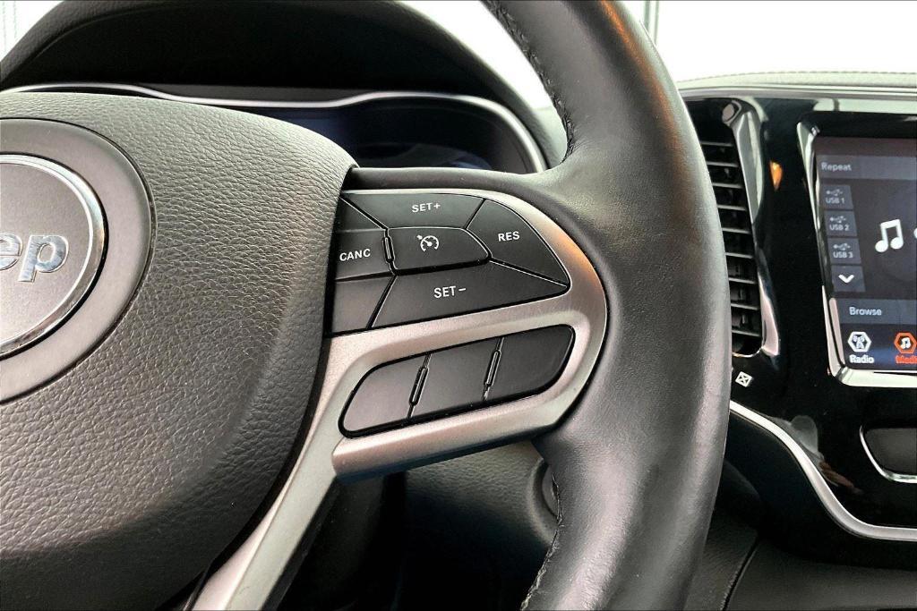 used 2019 Jeep Cherokee car, priced at $19,500