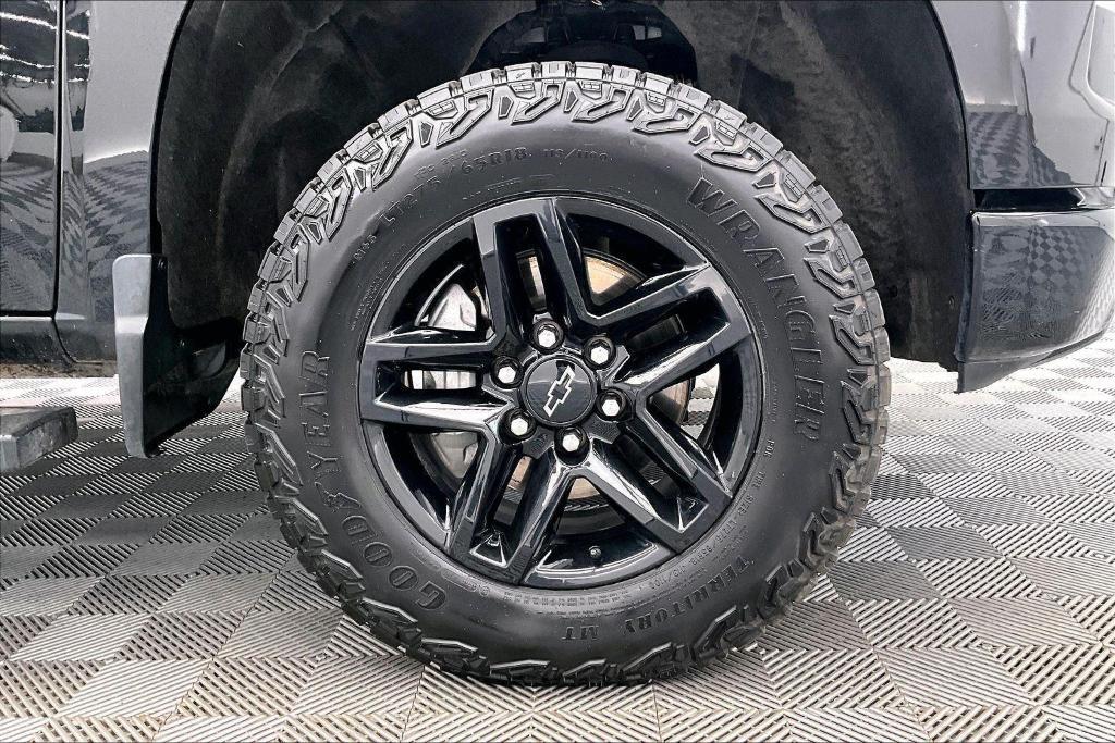 used 2024 Chevrolet Silverado 1500 car, priced at $45,990
