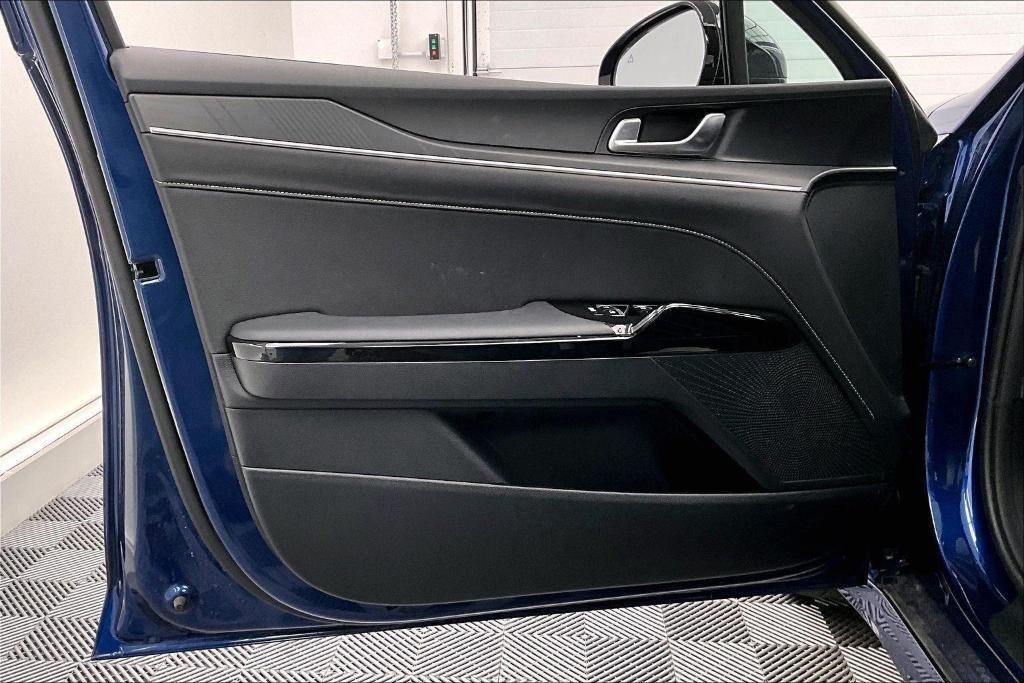 used 2025 Kia K5 car, priced at $28,000