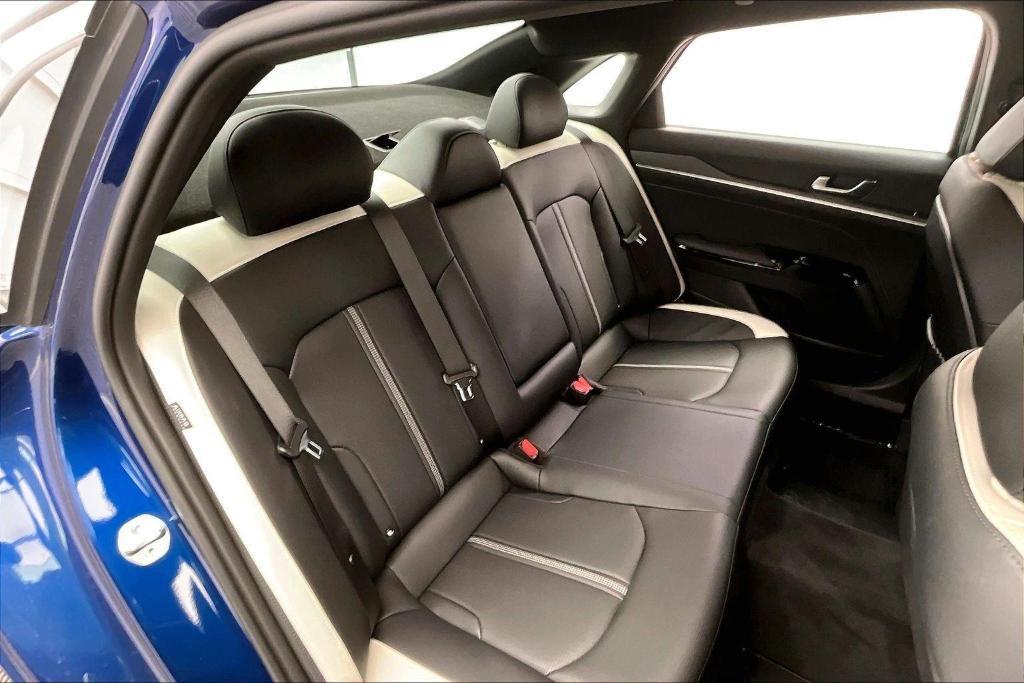 used 2025 Kia K5 car, priced at $28,000