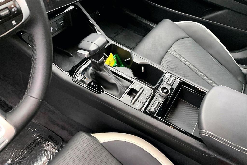 used 2025 Kia K5 car, priced at $28,000