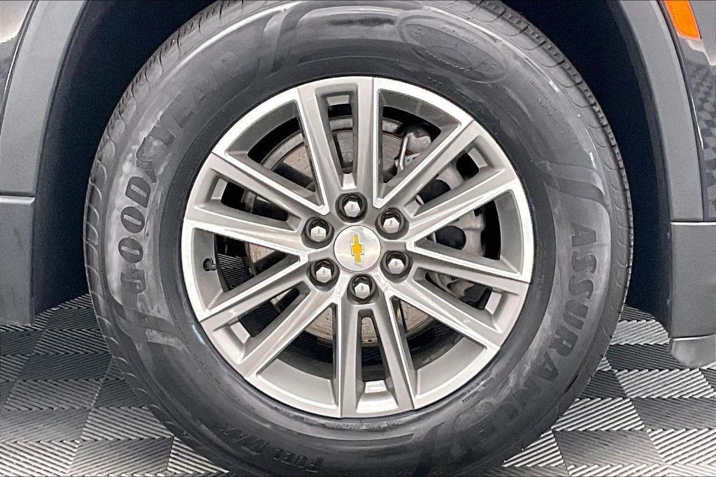 used 2022 Chevrolet Traverse car, priced at $31,995