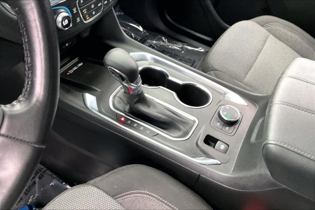 used 2022 Chevrolet Traverse car, priced at $31,995