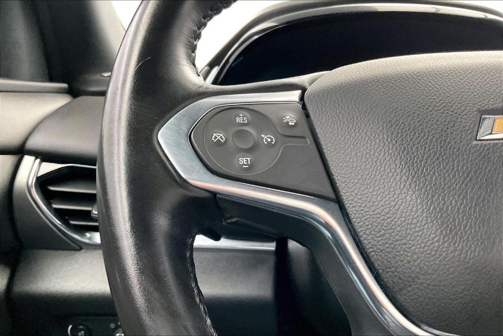 used 2022 Chevrolet Traverse car, priced at $31,995
