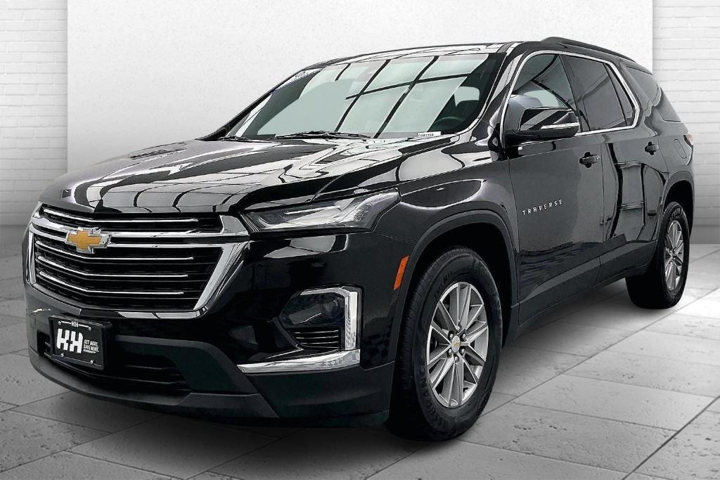 used 2022 Chevrolet Traverse car, priced at $31,995