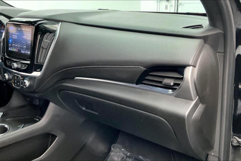 used 2022 Chevrolet Traverse car, priced at $31,995