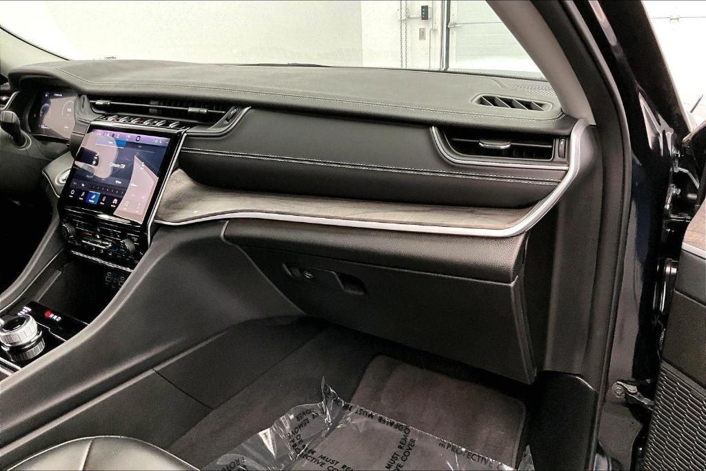 used 2024 Jeep Grand Cherokee L car, priced at $39,495