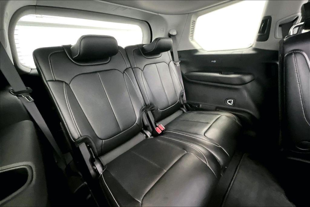 used 2024 Jeep Grand Cherokee L car, priced at $39,495