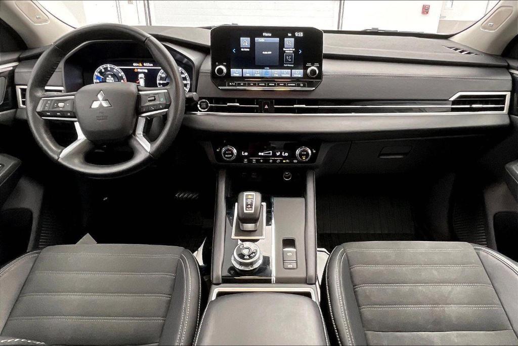 used 2023 Mitsubishi Outlander car, priced at $26,900