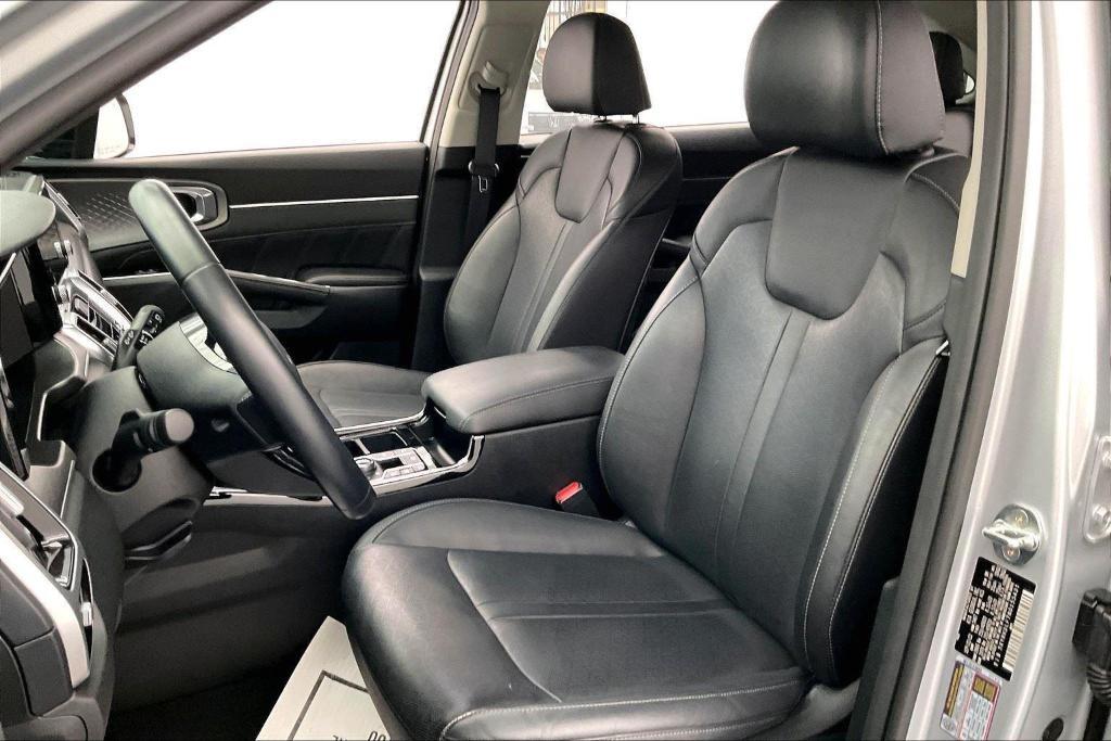 used 2022 Kia Sorento car, priced at $32,000