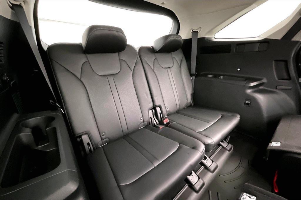 used 2022 Kia Sorento car, priced at $32,000