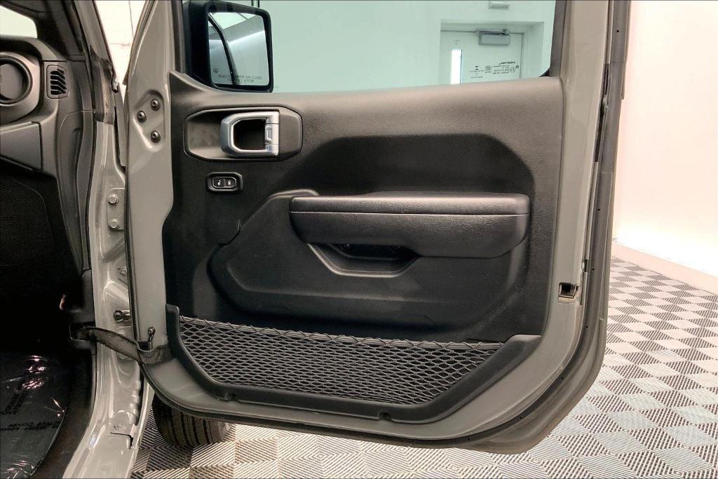 used 2021 Jeep Wrangler Unlimited car, priced at $33,995