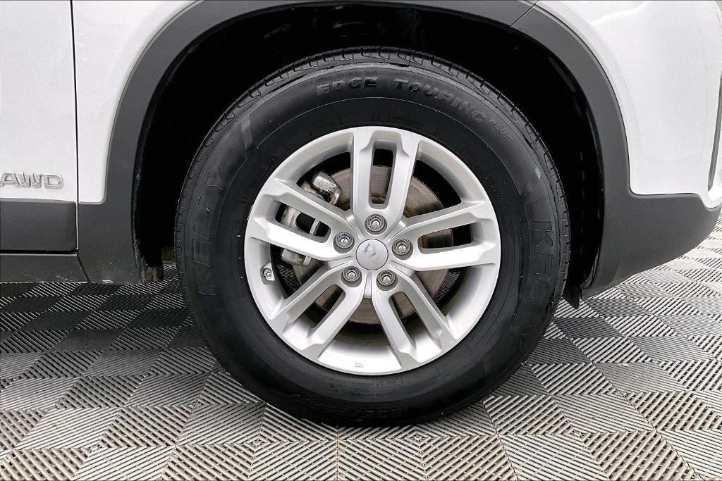 used 2015 Kia Sorento car, priced at $12,500