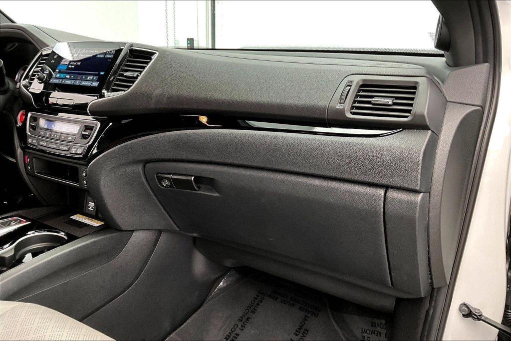 used 2021 Honda Passport car, priced at $32,000