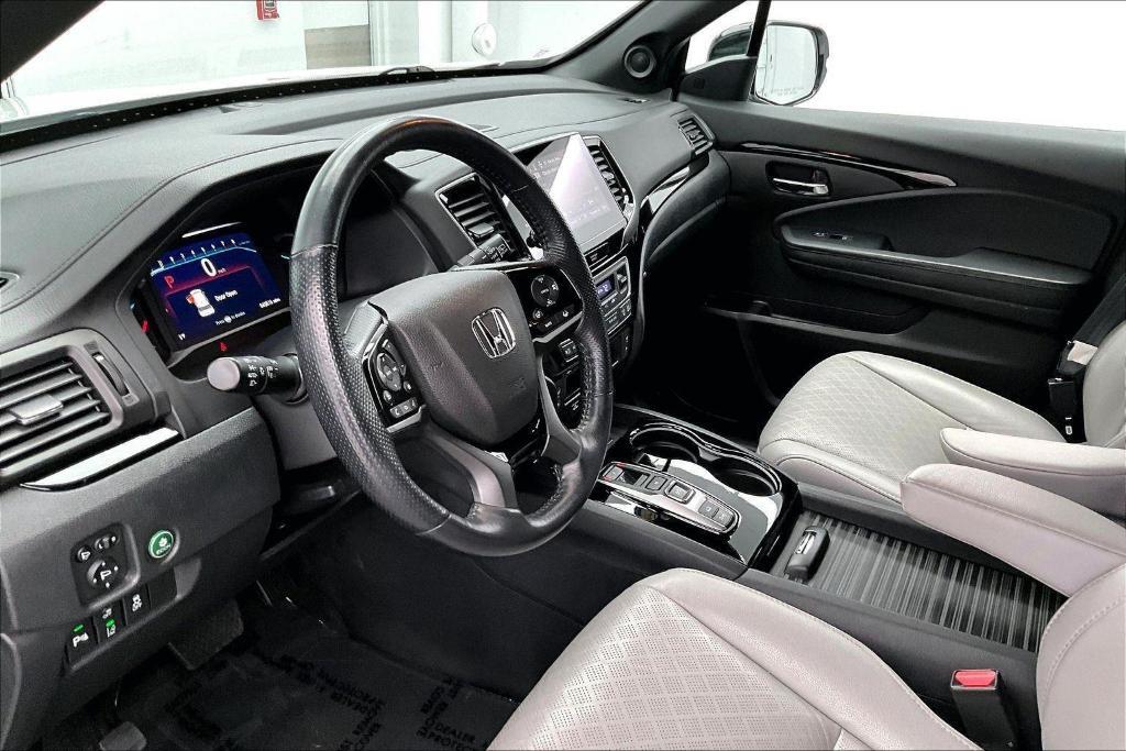 used 2021 Honda Passport car, priced at $32,000
