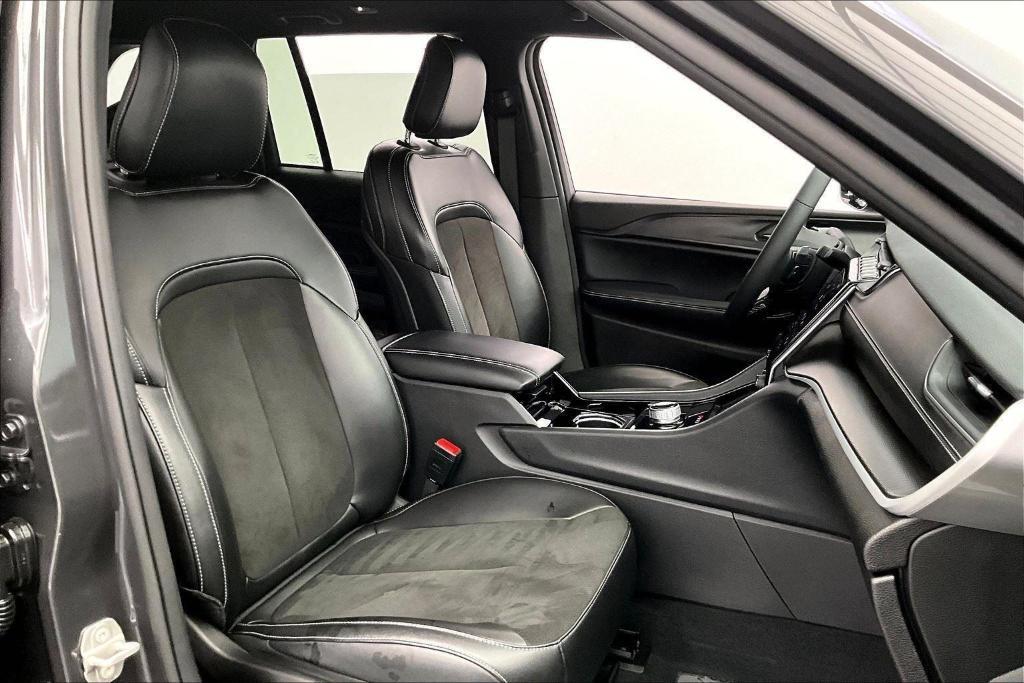 used 2023 Jeep Grand Cherokee car, priced at $36,558