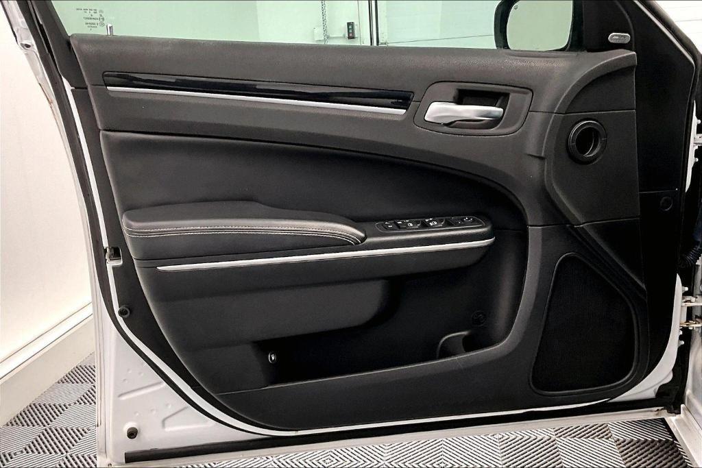 used 2019 Chrysler 300 car, priced at $19,977