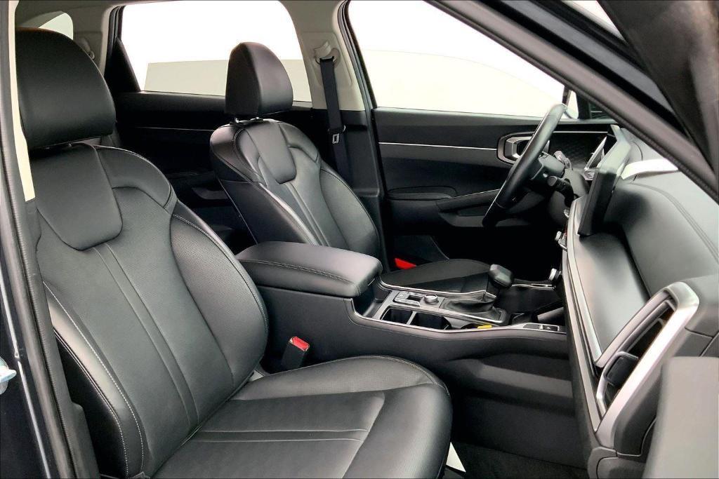 used 2024 Kia Sorento car, priced at $32,500
