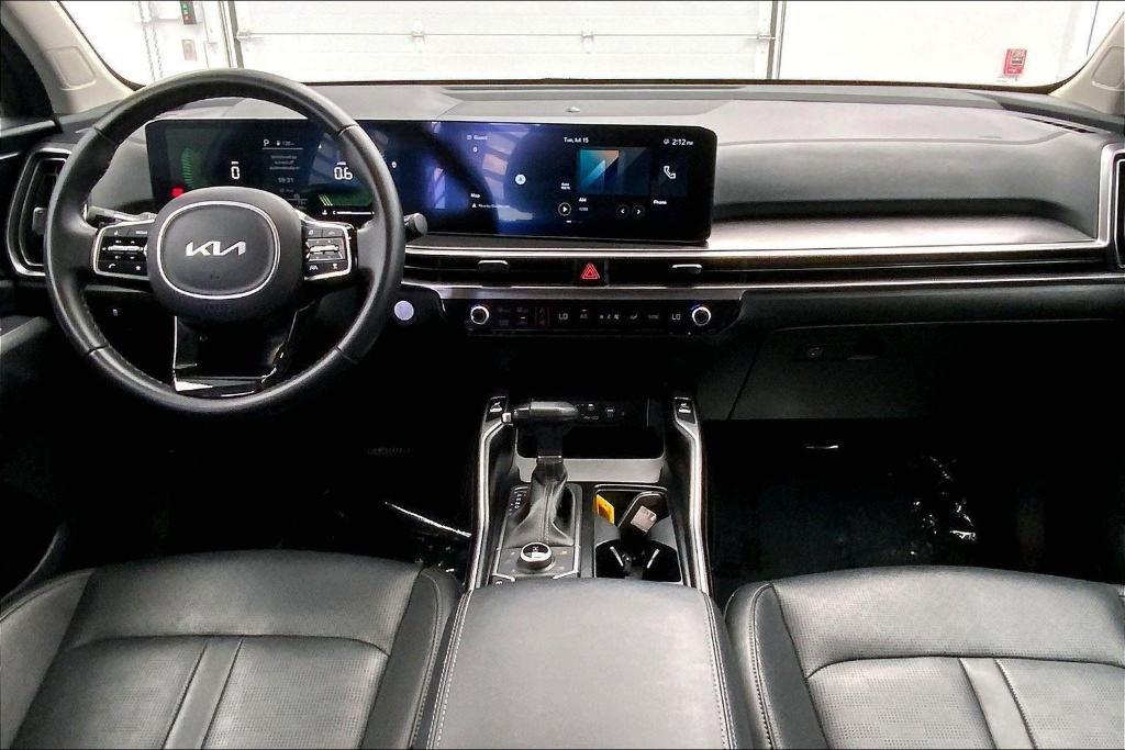 used 2024 Kia Sorento car, priced at $32,500